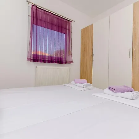 House Christine Дом отдыха *